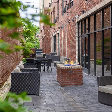 Courtyard Winston-Salem Downtown Hotel
